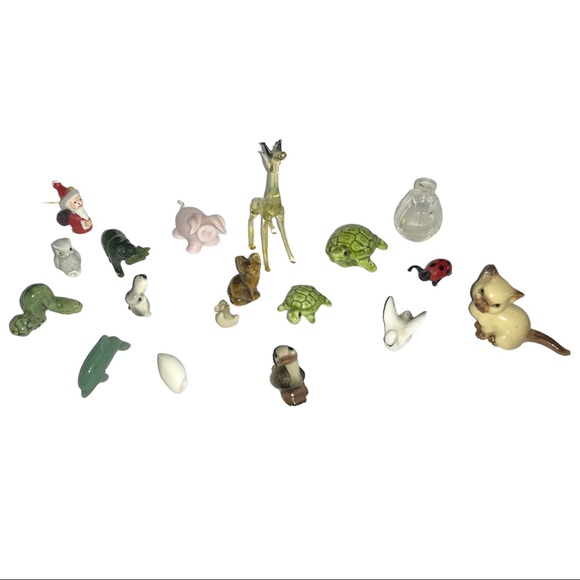 Assorted Figurines - Picture 2 of 10